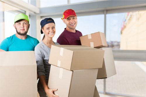 Moving van service near Wapping riverside homes and apartments
