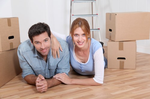 Careful box packing and room-by-room moving support in Wapping
